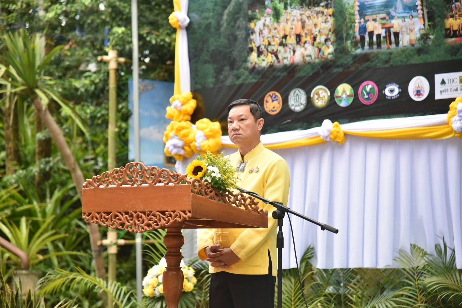 พช.ลำปาง ร่วมเปิดโครงการคืนธรรมชาติสู่ธรรม ปีที่ 8 ในพระสังฆราชูปถัมภ์ ณ วัดถ้ำสุขเกษมสวรรค์ ตำบลแม่ถอด อำเภอเถิน จังหวัดลำปาง