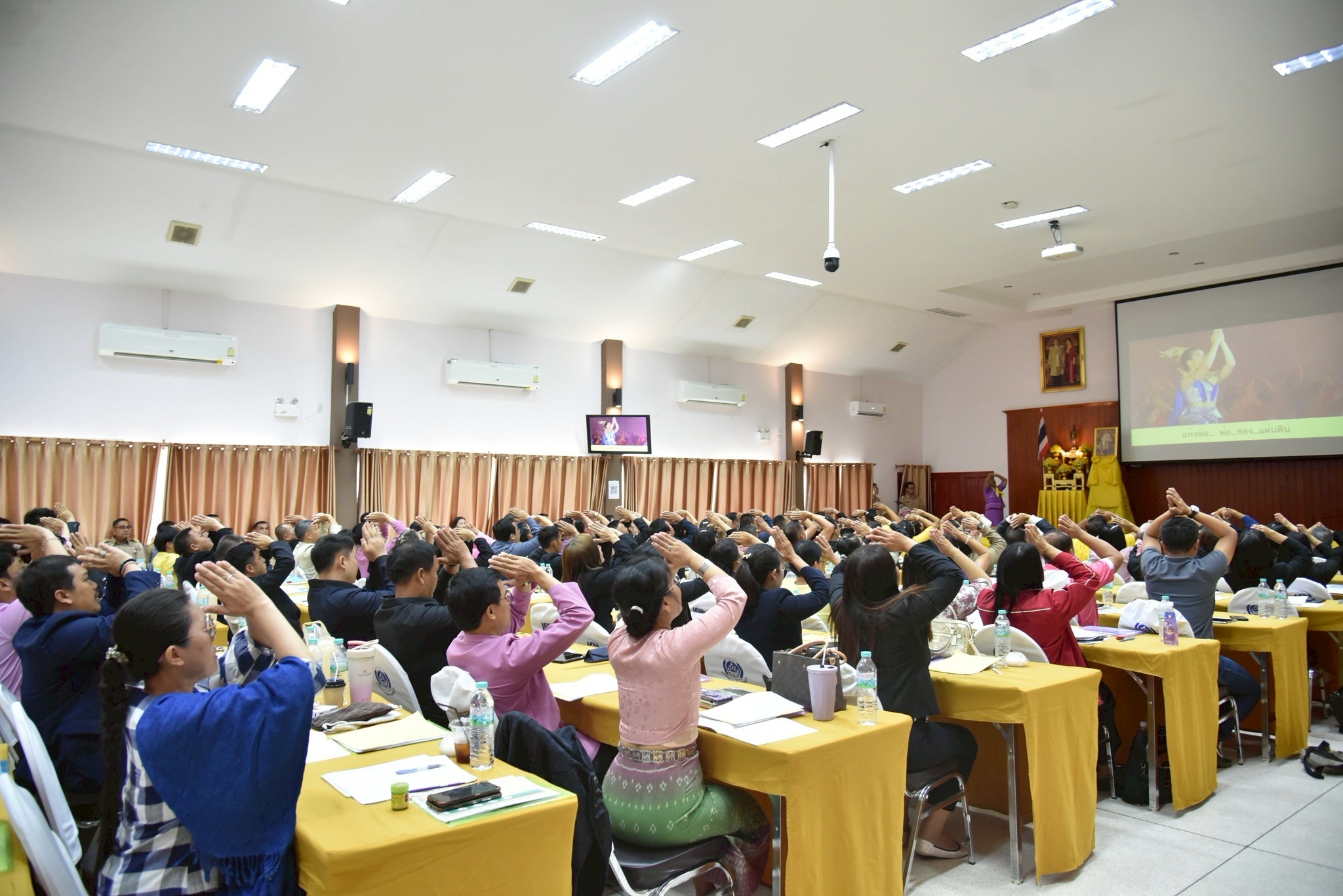 พช.ลำปาง ร่วมพิธีเปิดอบรมวิทยากรเพื่อทำหน้าที่ผู้ถ่ายทอดความรู้เกี่ยวกับประวัติศาสตร์ชาติไทยประจำท้องถิ่น ประจำปีงบประมาณ พ.ศ. 2568 รุ่นที่ 3 ภาคเหนือ