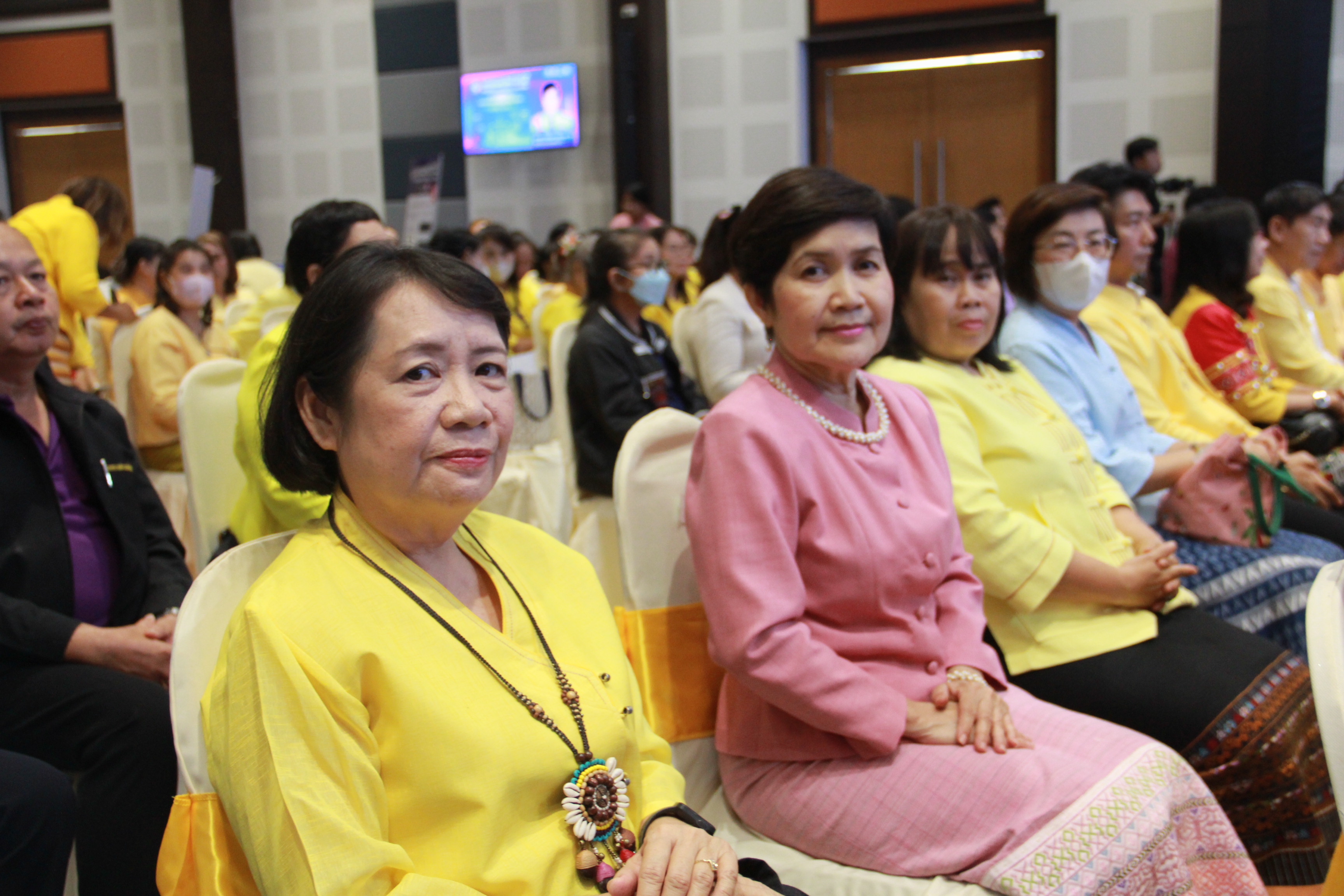 พช.ลำปาง ร่วมงาน “มหกรรมแก้หนี้ สร้างวิถีแห่งความเป็นธรรม ปีที่ 2” จังหวัดลำปาง