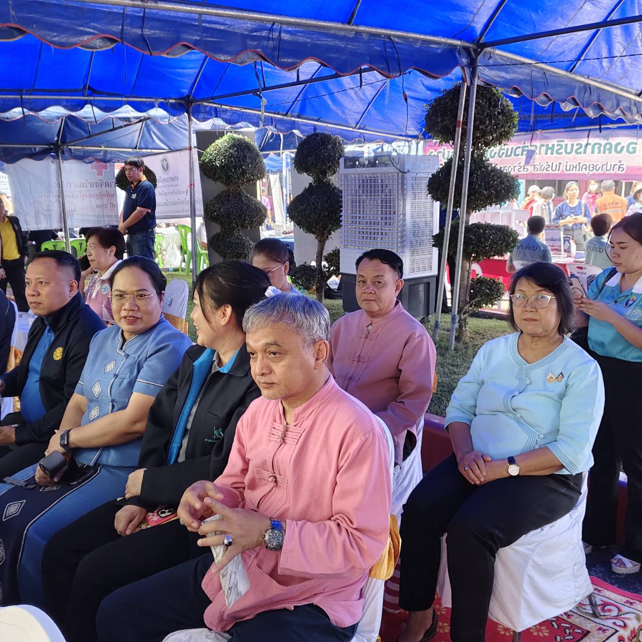 พช.ลำปาง ร่วมกิจกรรมหน่วยแพทย์เคลื่อนที่ พอ.สว. และหน่วยทันตกรรมเคลื่อนที่ เพื่อประชาชนด้อยโอกาส บูรณาการร่วมกับโครงการจังหวัดลำปางเคลื่อนที่ ประจำปีงบประมาณ พ.ศ. 2568 พื้นที่ อ.เสริมงาม จ.ลำปาง