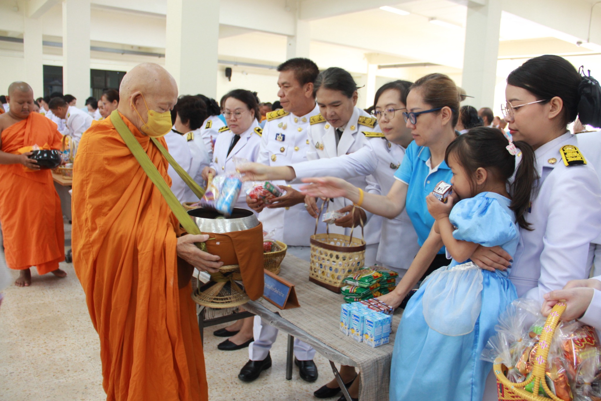 พช.ลำปาง ร่วมพิธีเจริญพระพุทธมนต์และทำบุญตักบาตรถวายพระราชกุศล และพิธี 5 ศาสนามหามงคล เฉลิมพระเกียรติสมเด็จพระนางเจ้าสิริกิติ์ พระบรมราชินีนาถ พระบรมราชชนนีพันปีหลวง เนื่องในโอกาสวันเฉลิมพระชนมพรรษา 12 สิงหาคม 2568