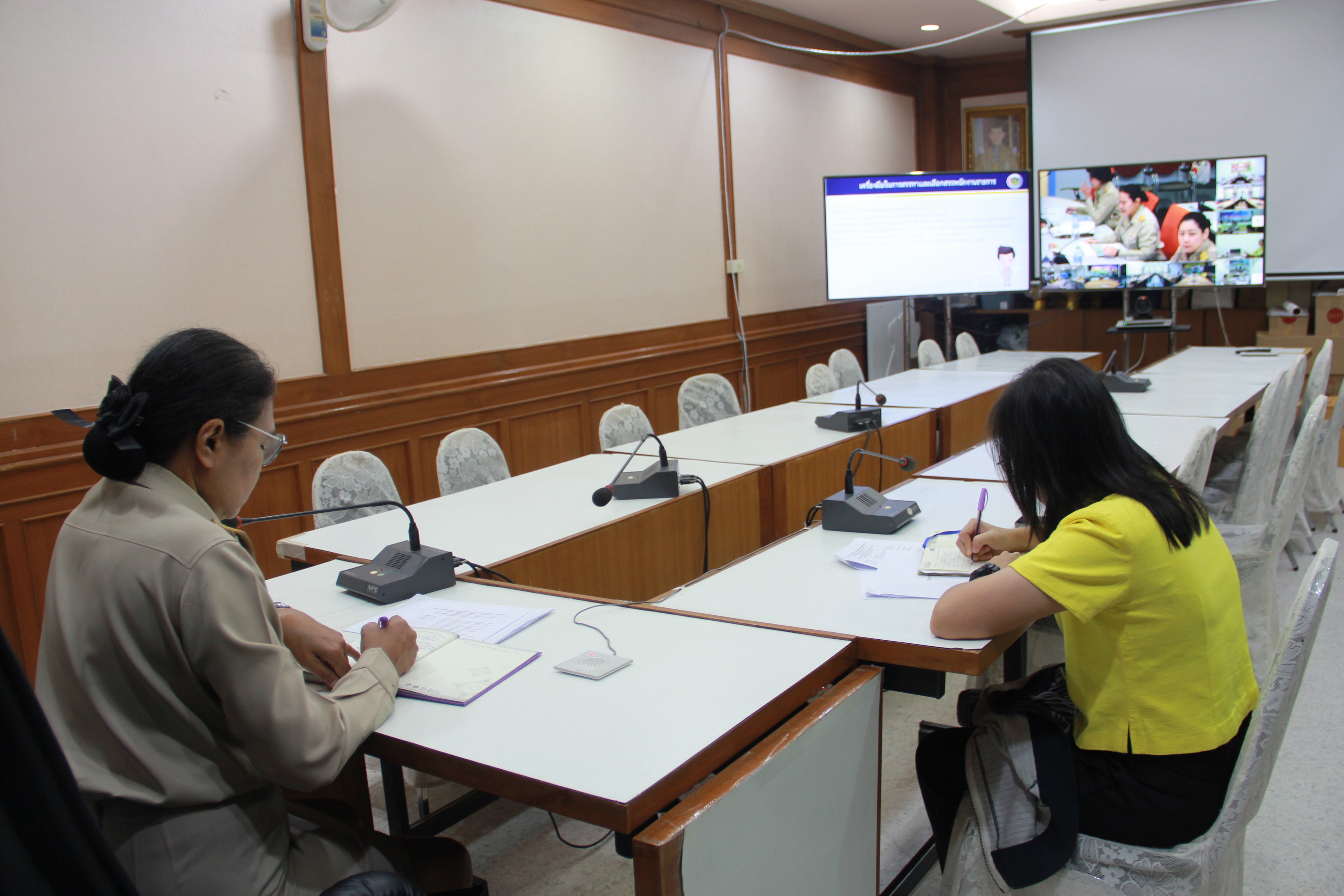 พช.ลำปาง เข้าร่วมการประชุมชี้แจงแนวทางปฏิบัติตามคำสั่งการมอบอำนาจให้ผู้ว่าราชการจังหวัดปฏิบัติราชการแทน ในการบริหารพนักงานราชการ สังกัดราชการบริหารส่วนภูมิภาค