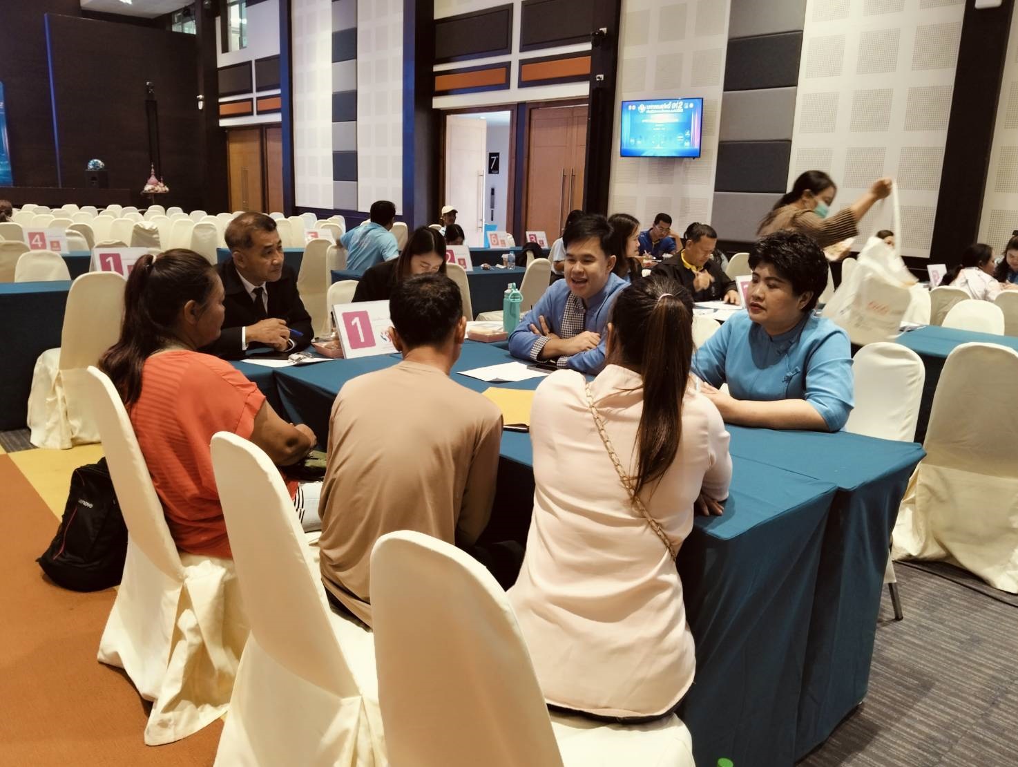 พช.ลำปาง นำลูกหนี้กองทุนพัฒนาบทบาทสตรี เข้าร่วมโครงการไกล่เกลี่ยก่อนฟ้องในงาน “มหกรรมแก้หนี้ปีที่ 2 สร้างวิถีแห่งความเป็นธรรม ประจำปี 2568” มูลค่าเงินไกล่เกลี่ยทั้งสิ้น 3,084,610 บาท