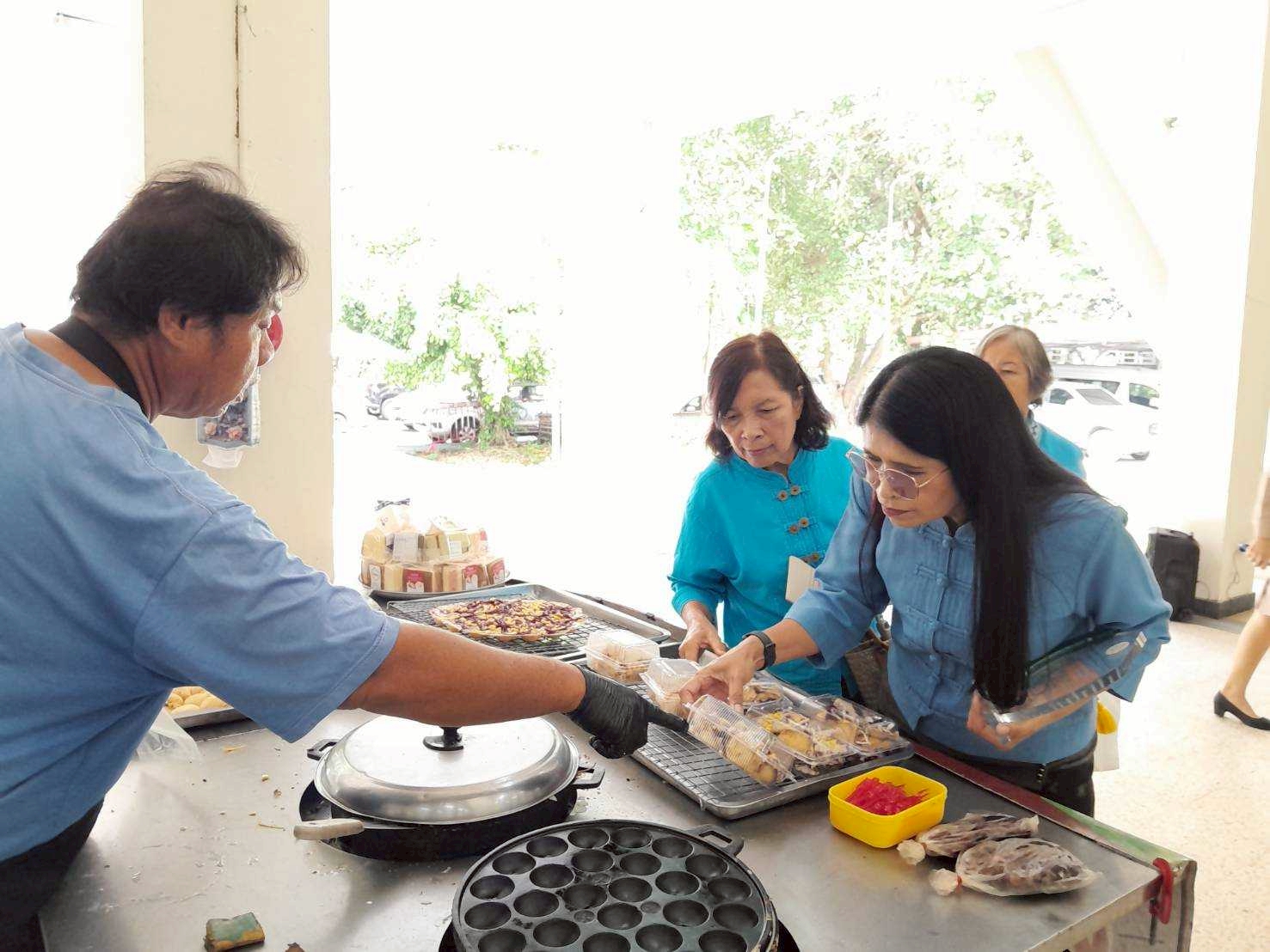 พช.ลำปาง จัดกิจกรรมกาดนัดชุมชนคนลำปาง @ ศาลากลางจังหวัดลำปาง ครั้งที่ 83