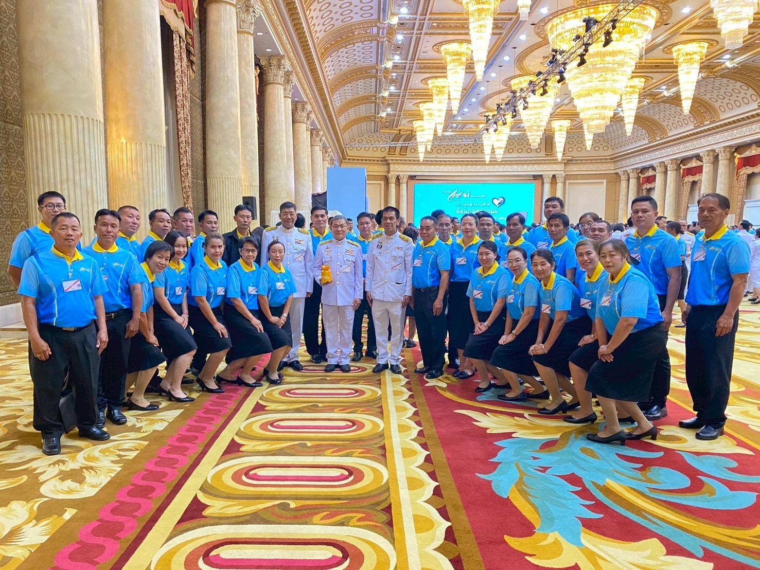จังหวัดลำปาง : ผู้ว่าราชการจังหวัดลำปาง เฝ้ารับเสด็จสมเด็จพระนางเจ้าฯ พระบรมราชินี ในโอกาสเสด็จฯ แทนพระองค์ พระราชทานเงินขวัญถุงกองทุนแม่ของแผ่นดิน ประจำปี 2568