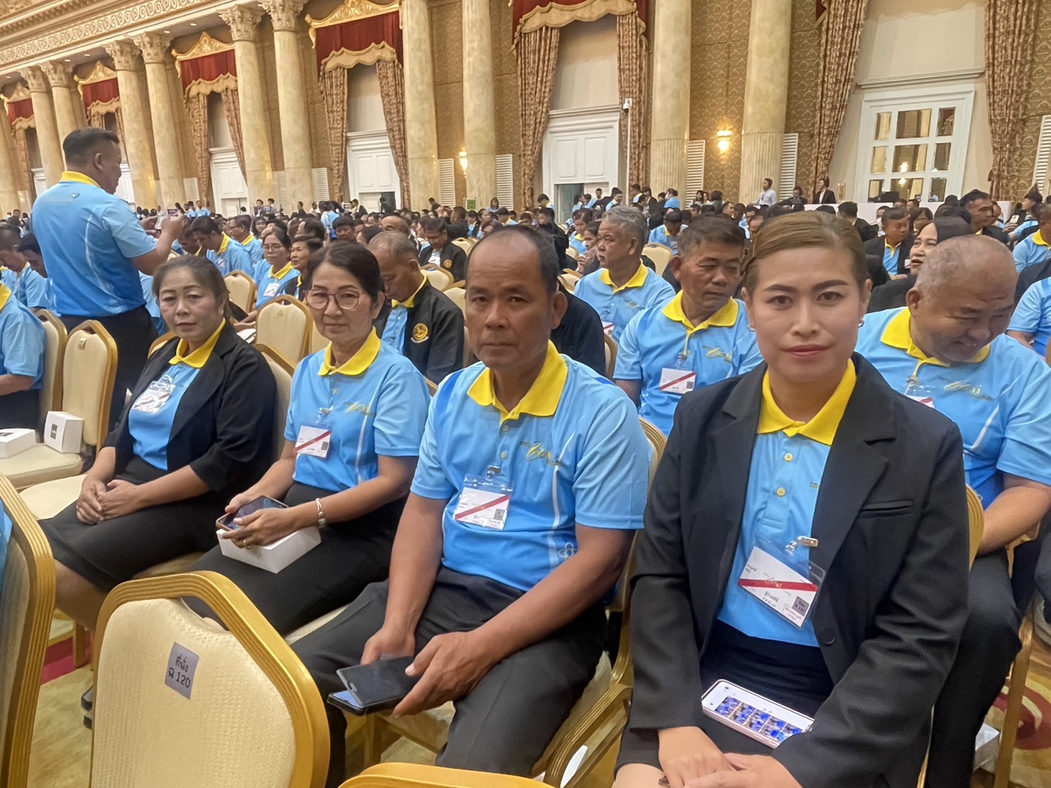 จังหวัดลำปาง : ผู้ว่าราชการจังหวัดลำปาง เฝ้ารับเสด็จสมเด็จพระนางเจ้าฯ พระบรมราชินี ในโอกาสเสด็จฯ แทนพระองค์ พระราชทานเงินขวัญถุงกองทุนแม่ของแผ่นดิน ประจำปี 2568
