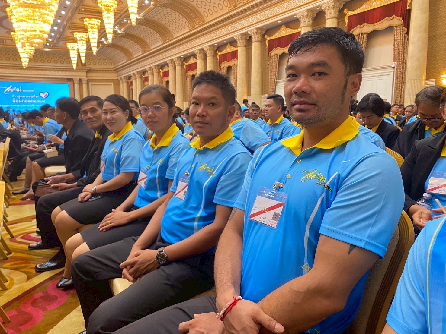 จังหวัดลำปาง : ผู้ว่าราชการจังหวัดลำปาง เฝ้ารับเสด็จสมเด็จพระนางเจ้าฯ พระบรมราชินี ในโอกาสเสด็จฯ แทนพระองค์ พระราชทานเงินขวัญถุงกองทุนแม่ของแผ่นดิน ประจำปี 2568