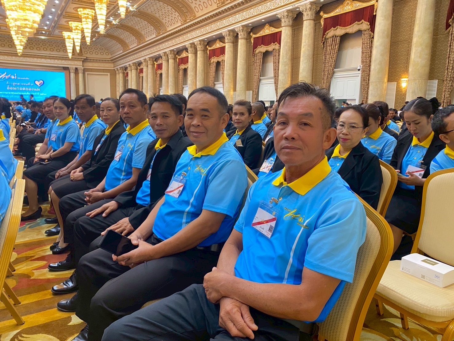 จังหวัดลำปาง : ผู้ว่าราชการจังหวัดลำปาง เฝ้ารับเสด็จสมเด็จพระนางเจ้าฯ พระบรมราชินี ในโอกาสเสด็จฯ แทนพระองค์ พระราชทานเงินขวัญถุงกองทุนแม่ของแผ่นดิน ประจำปี 2568