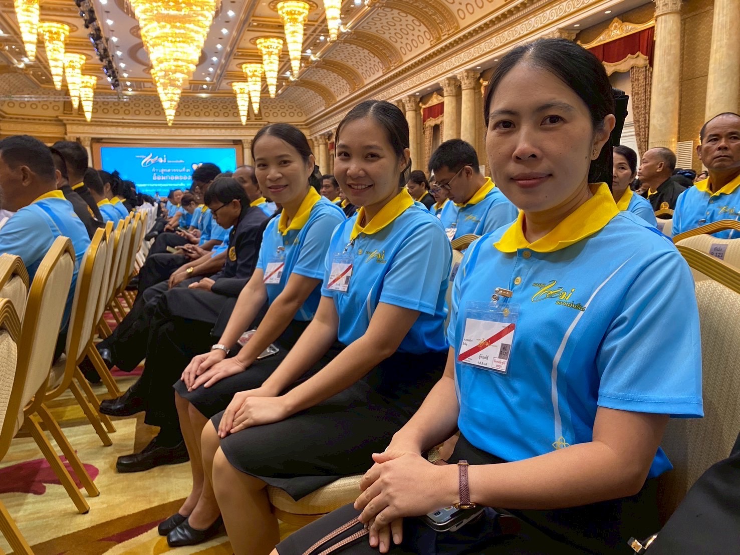 จังหวัดลำปาง : ผู้ว่าราชการจังหวัดลำปาง เฝ้ารับเสด็จสมเด็จพระนางเจ้าฯ พระบรมราชินี ในโอกาสเสด็จฯ แทนพระองค์ พระราชทานเงินขวัญถุงกองทุนแม่ของแผ่นดิน ประจำปี 2568