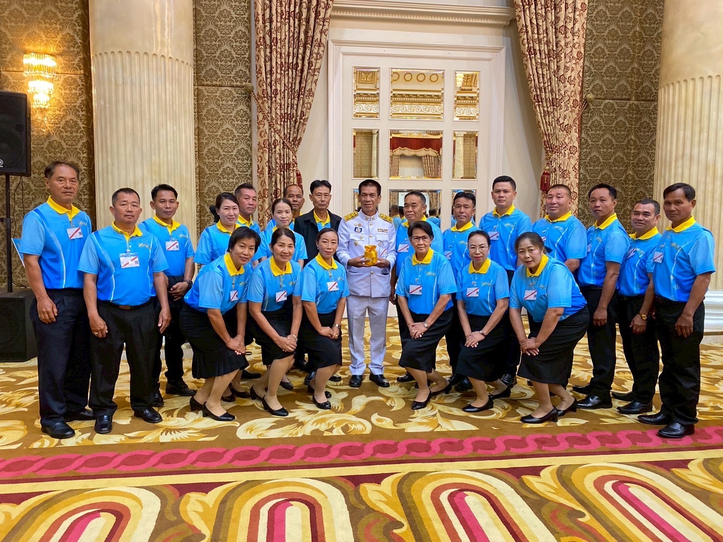 จังหวัดลำปาง : ผู้ว่าราชการจังหวัดลำปาง เฝ้ารับเสด็จสมเด็จพระนางเจ้าฯ พระบรมราชินี ในโอกาสเสด็จฯ แทนพระองค์ พระราชทานเงินขวัญถุงกองทุนแม่ของแผ่นดิน ประจำปี 2568