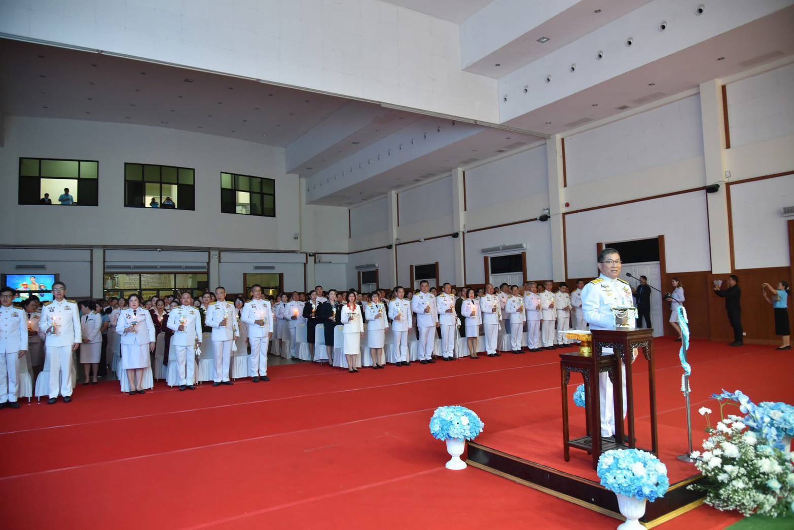 พช.ลำปาง ร่วมพิธีถวายเครื่องราชสักการะ วางพานพุ่ม และจุดเทียนถวายพระพรชัยมงคล เนื่องในโอกาสวันเฉลิมพระชนมพรรษา สมเด็จพระนางเจ้าสิริกิติ์ พระบรมราชินีนาถ พระบรมราชชนนีพันปีหลวง