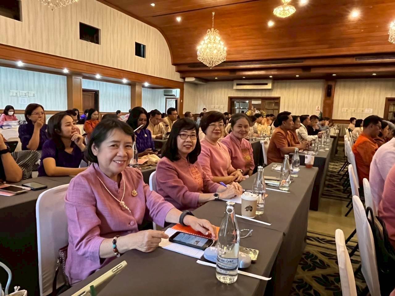 พช.ลำปาง เข้าร่วมประชุมตรวจติดตามผลการดำเนินงานของหน่วยรับตรวจรายไตรมาส 17 จังหวัดภาคเหนือ